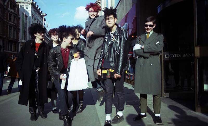 Британские субкультуры 1970-х – 1990-х годов (42 фото)